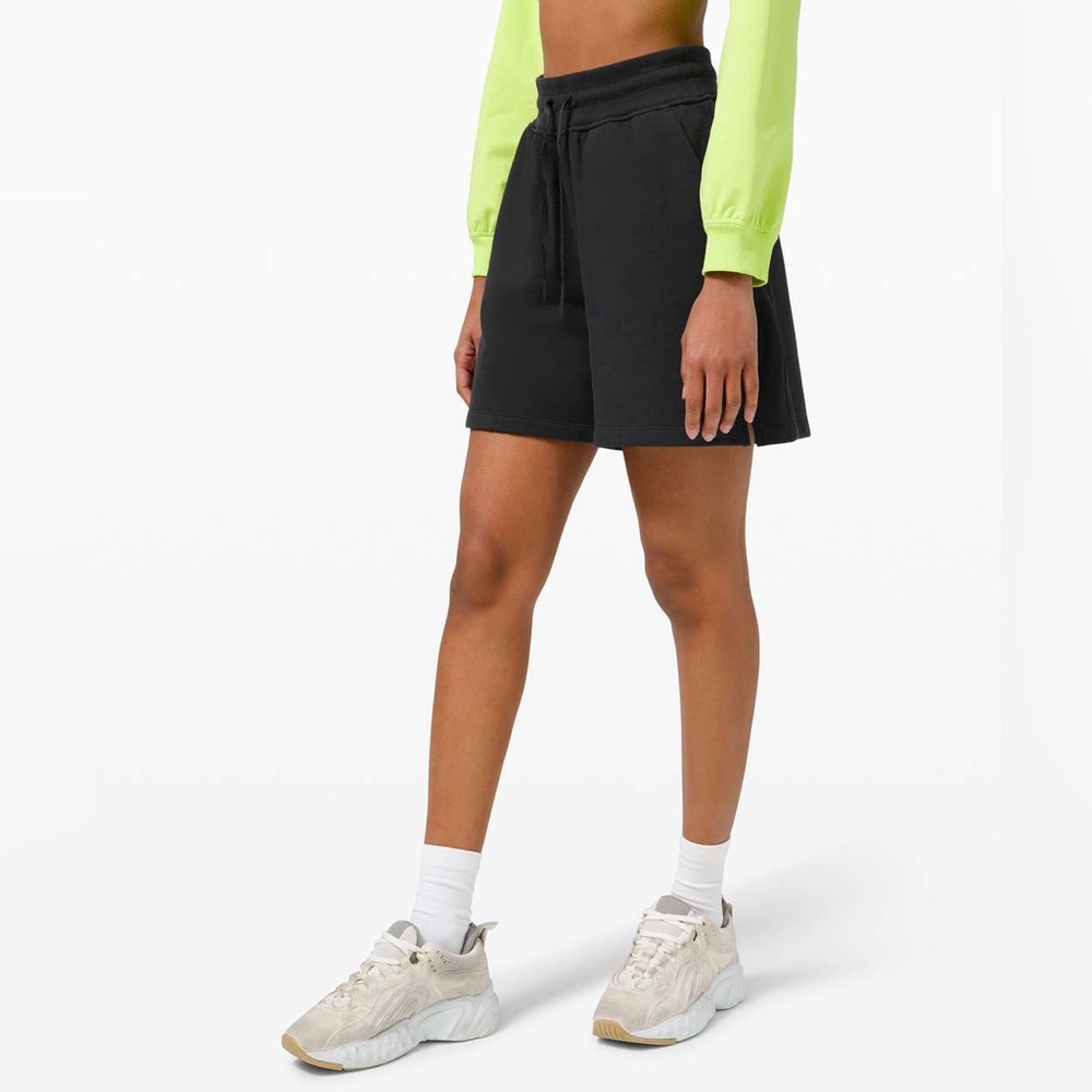 Lululemon All yours High Rise shorts 4